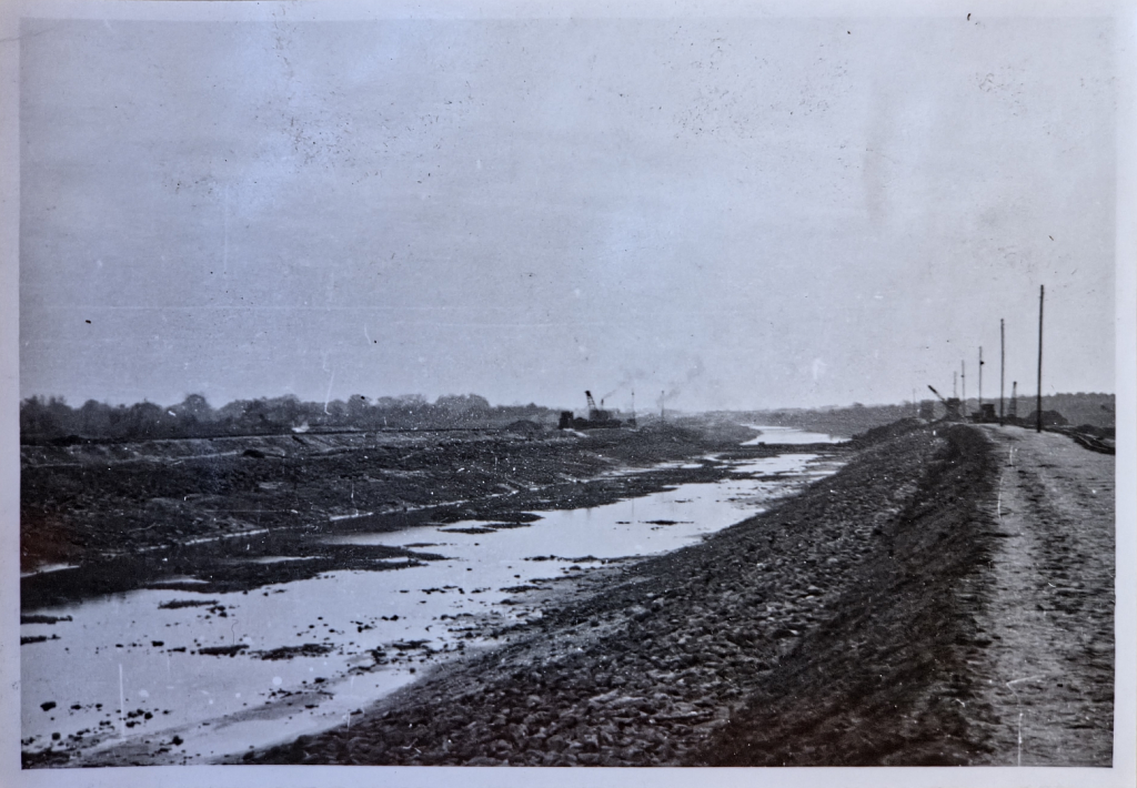 Damage to and repairs of the Glane culvert beneath the second branch of the Dortmund-Ems Canal near Ladbergen between 1944 and 1947
