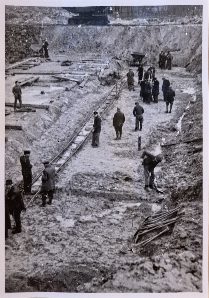 Damage to and repairs of the Glane culvert beneath the second branch of the Dortmund-Ems Canal near Ladbergen between 1944 and 1947