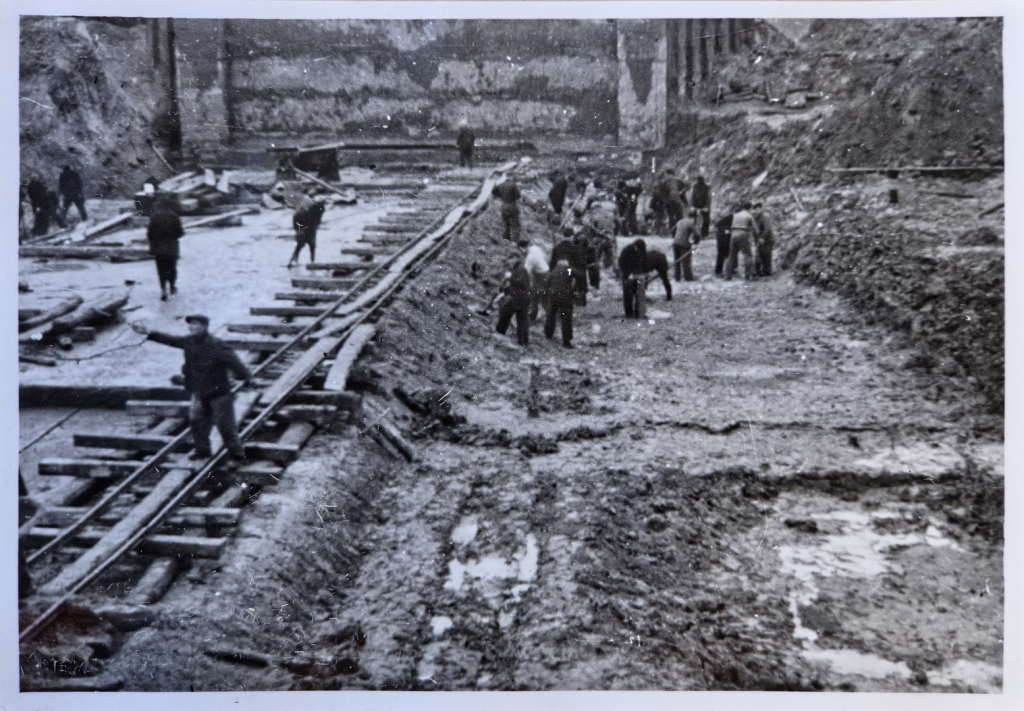 Damage to and repairs of the Glane culvert beneath the second branch of the Dortmund-Ems Canal near Ladbergen between 1944 and 1947